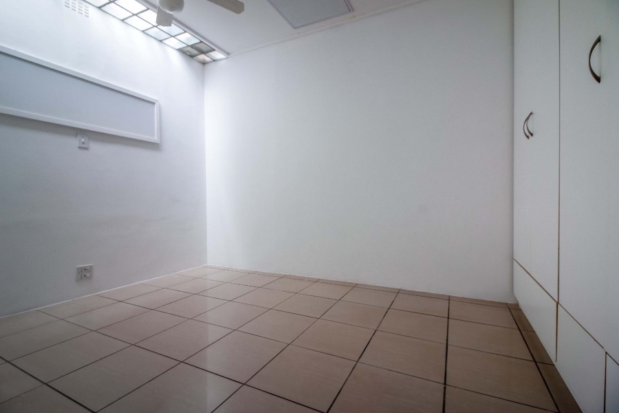3 Bedroom Property for Sale in Zonnebloem Western Cape